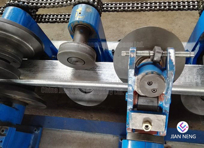 345 এমপিএ কারভিং মেশিন Cr12 ঢেউখেলান Punching Moulds সঙ্গে মেটাল ছাদ মেশিন